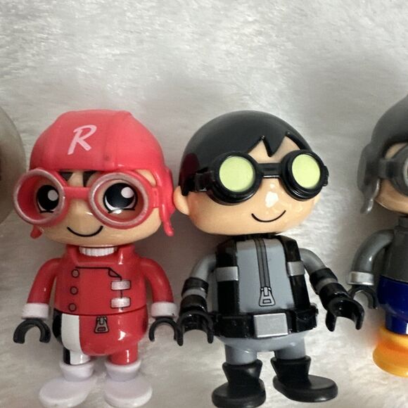 Ryan's World Toy Lot of 10 Action Figures Mystery Green Shirt, Ghost Chaser - Picture 5 of 9